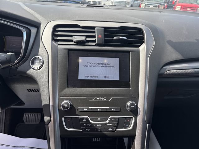 Certified 2020 Ford Fusion SE image 31