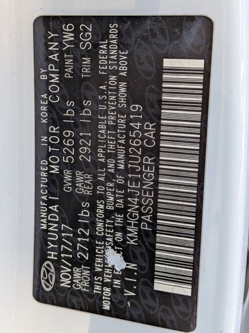 Used 2018 Genesis G80 3.8 RWD image 16