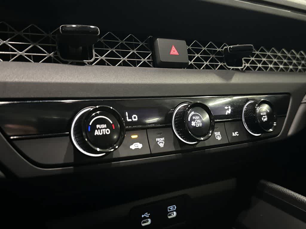 Used 2025 Honda Accord LX image 19