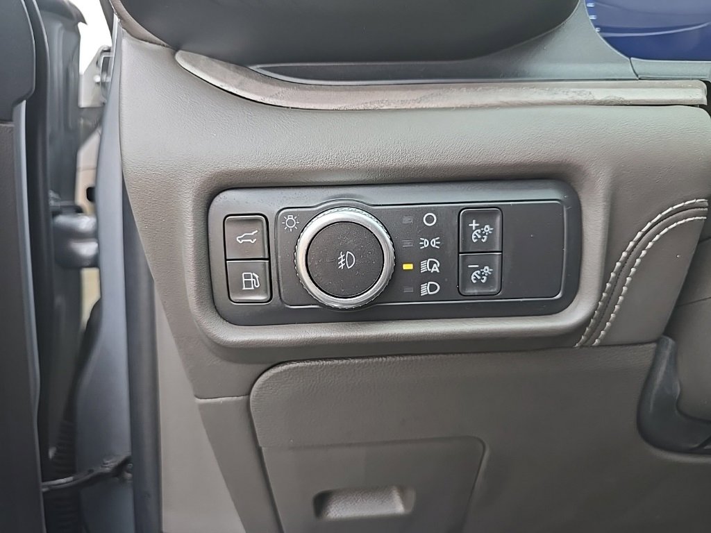 Used 2023 Ford Explorer Platinum w/ Class IV Trailer Tow Package image 15