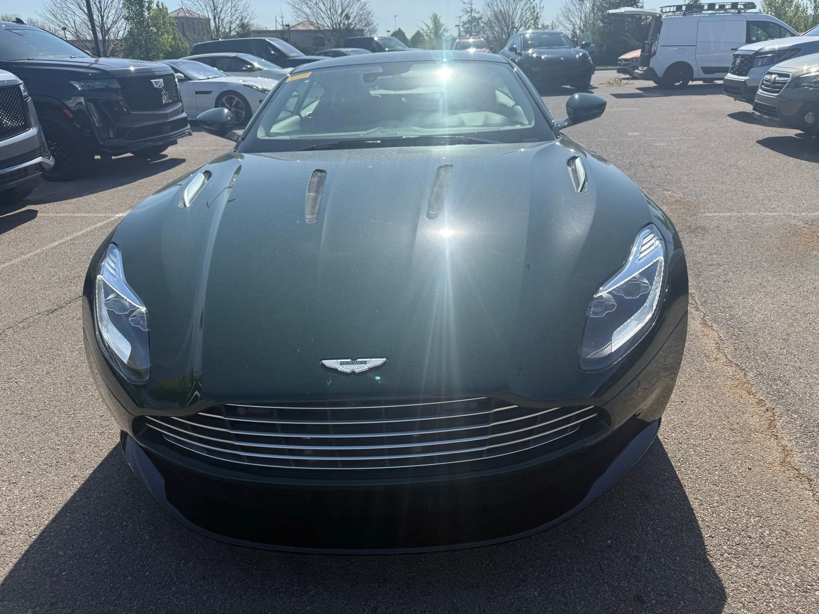 Used 2017 Aston Martin DB11 V12 image 2