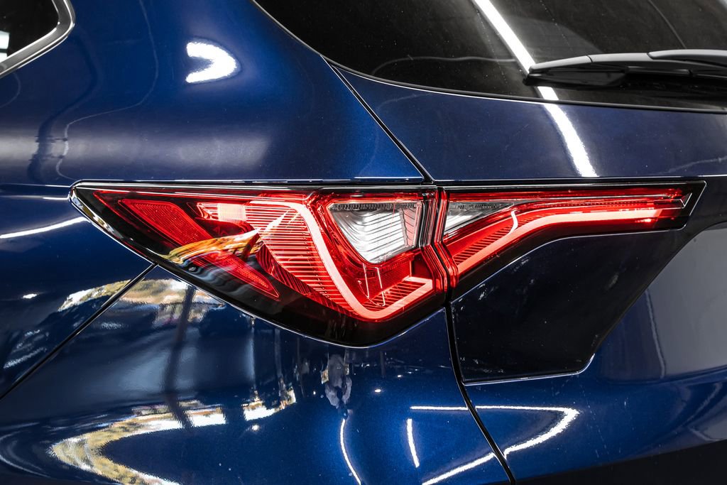 Certified 2023 Acura MDX FWD w/ Technology Package image 16