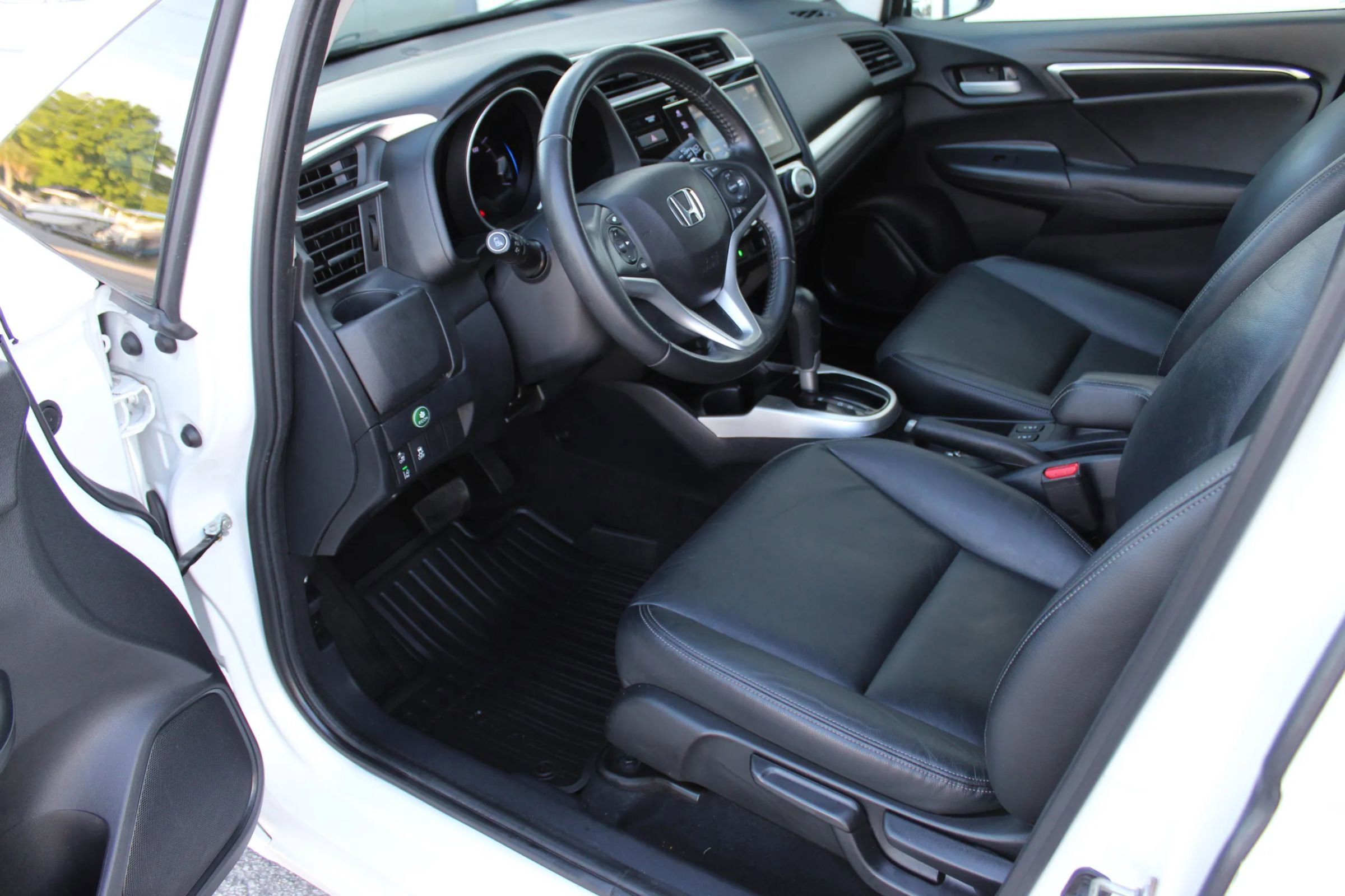 Used 2020 Honda Fit EX-L image 11