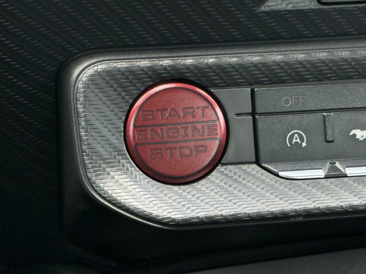 Certified 2025 Ford Mustang Coupe RWD image 19