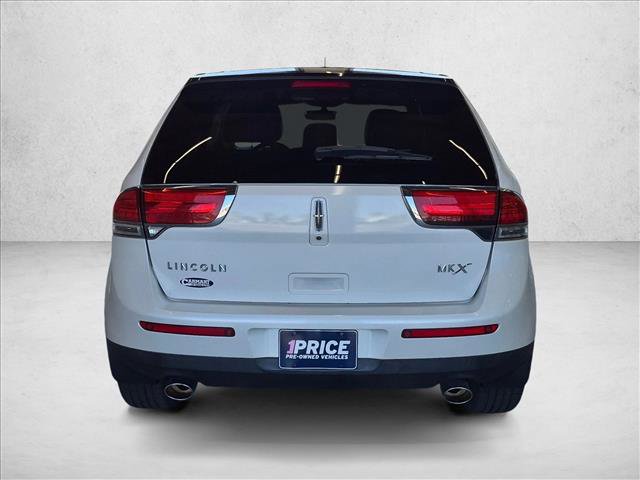 Used 2013 Lincoln MKX FWD image 6