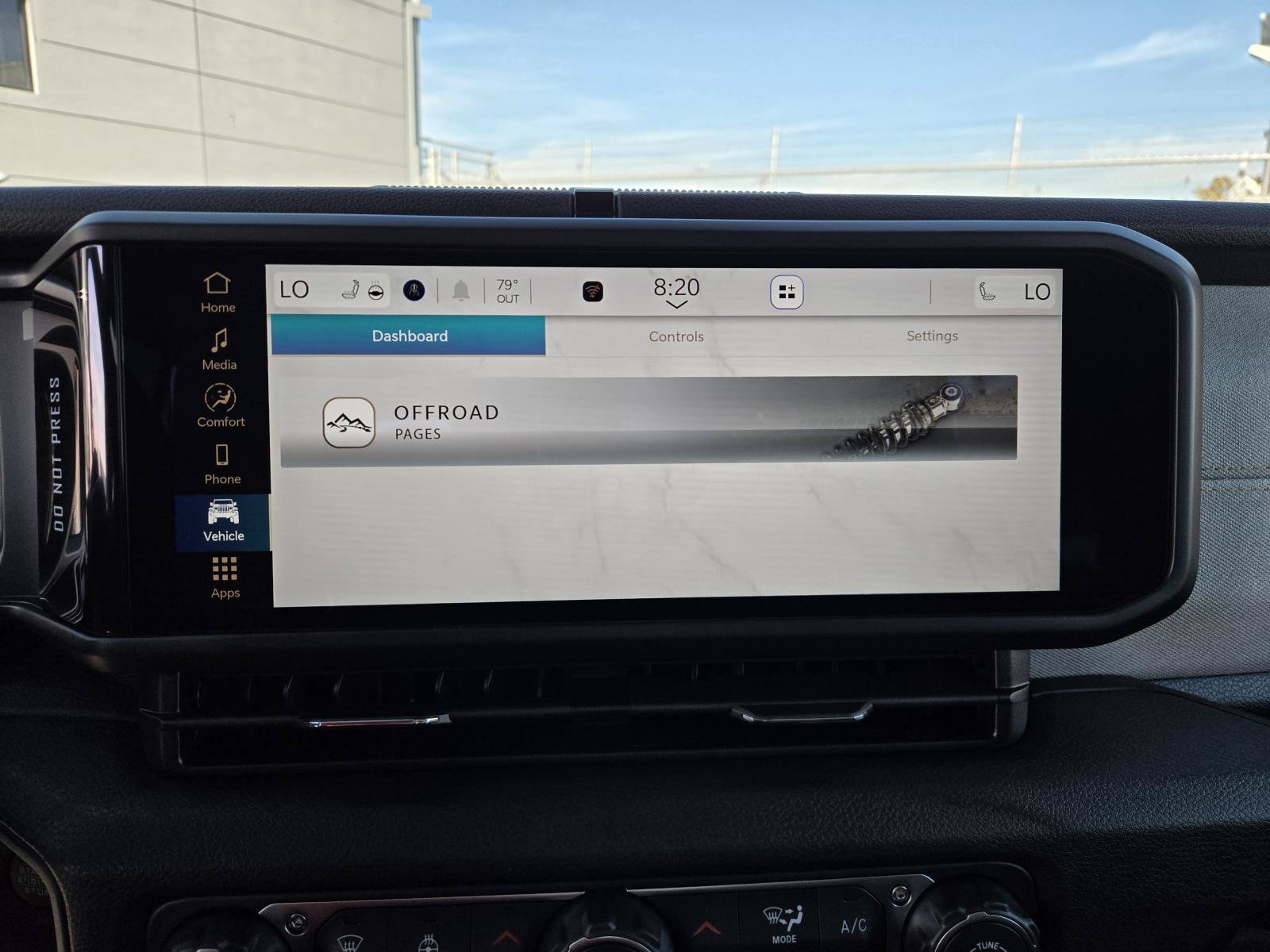 New 2026 Jeep Gladiator Sport AWD/4WD image 11