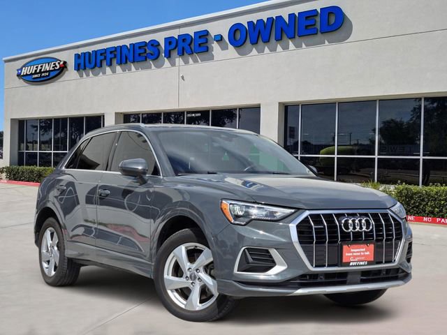 Used 2020 Audi Q3 2.0T Premium w/ Convenience Package AWD/4WD image 1