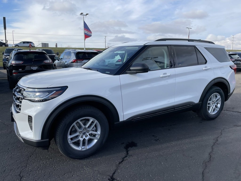 New 2026 Ford Explorer Active image 6