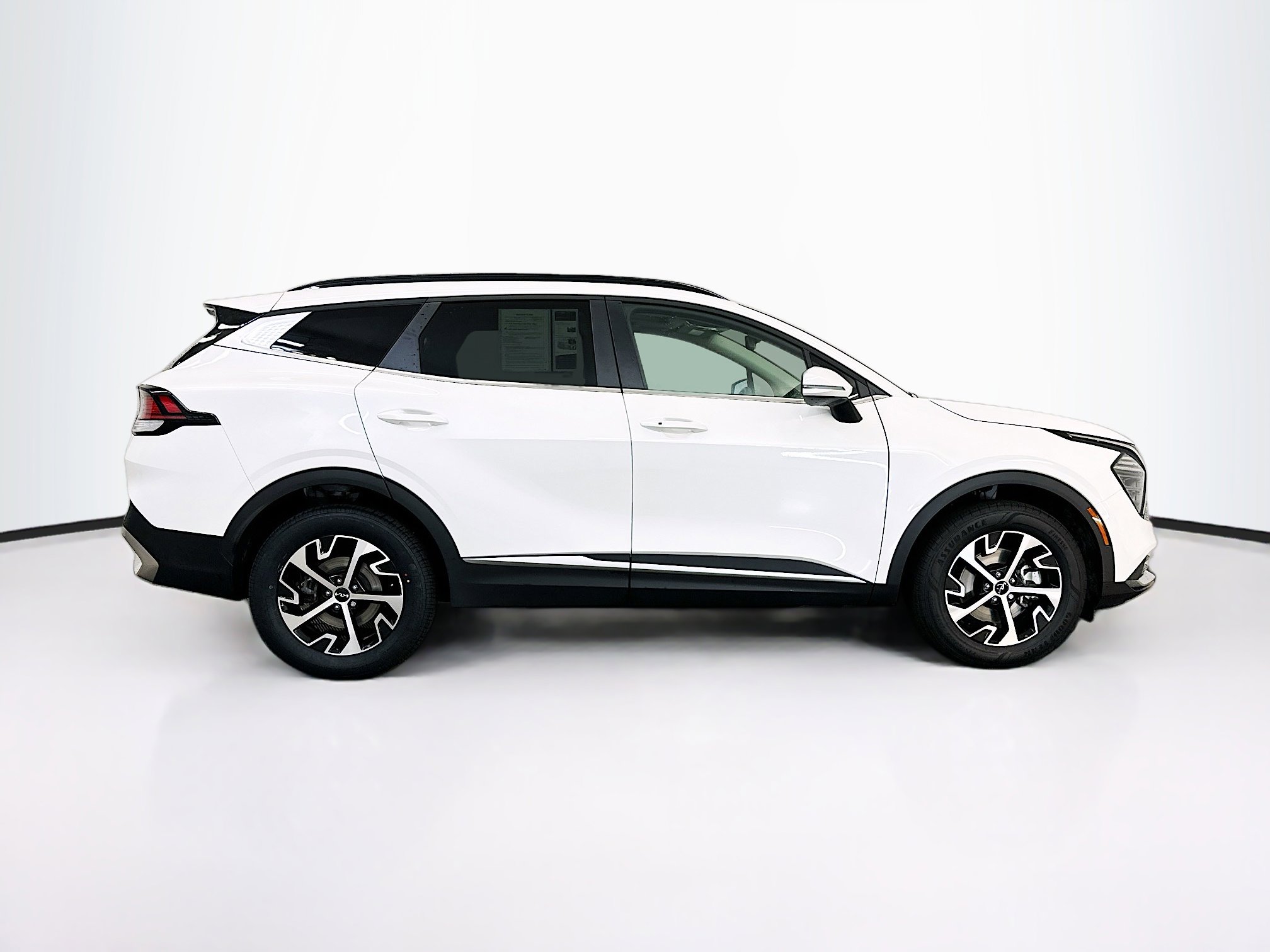 Used 2025 Kia Sportage EX w/ EX Premium Package AWD/4WD image 10