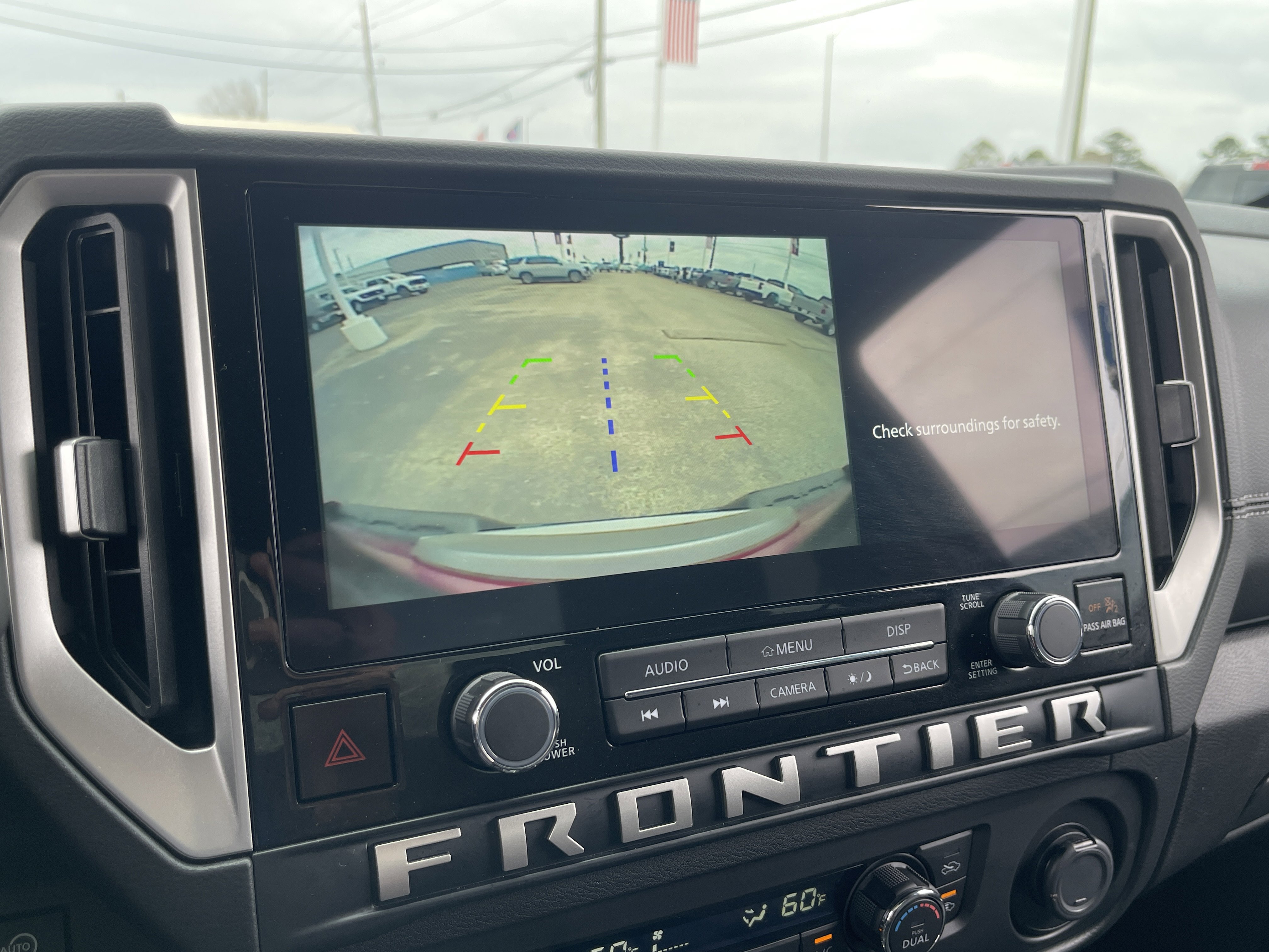 Used 2025 Nissan Frontier SV w/ SV Convenience Package image 22