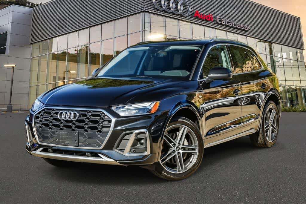 Used 2023 Audi Q5 e Premium w/ Convenience Package AWD/4WD image 1