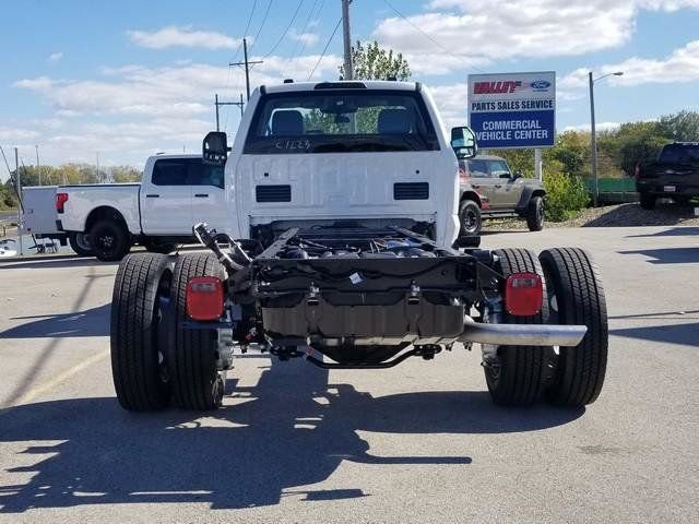 New 2026 Ford F550 2WD Regular Cab Super Duty image 4