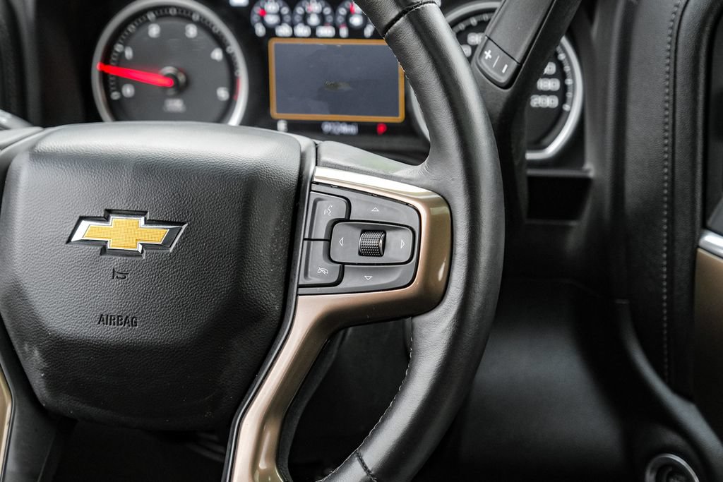 Used 2023 Chevrolet Silverado 3500 High Country w/ Z71 Off-Road Package AWD/4WD image 17
