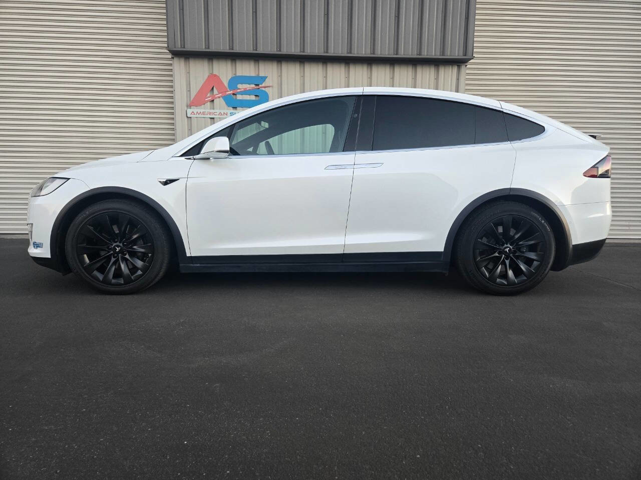 Used 2020 Tesla Model X Long Range image 3