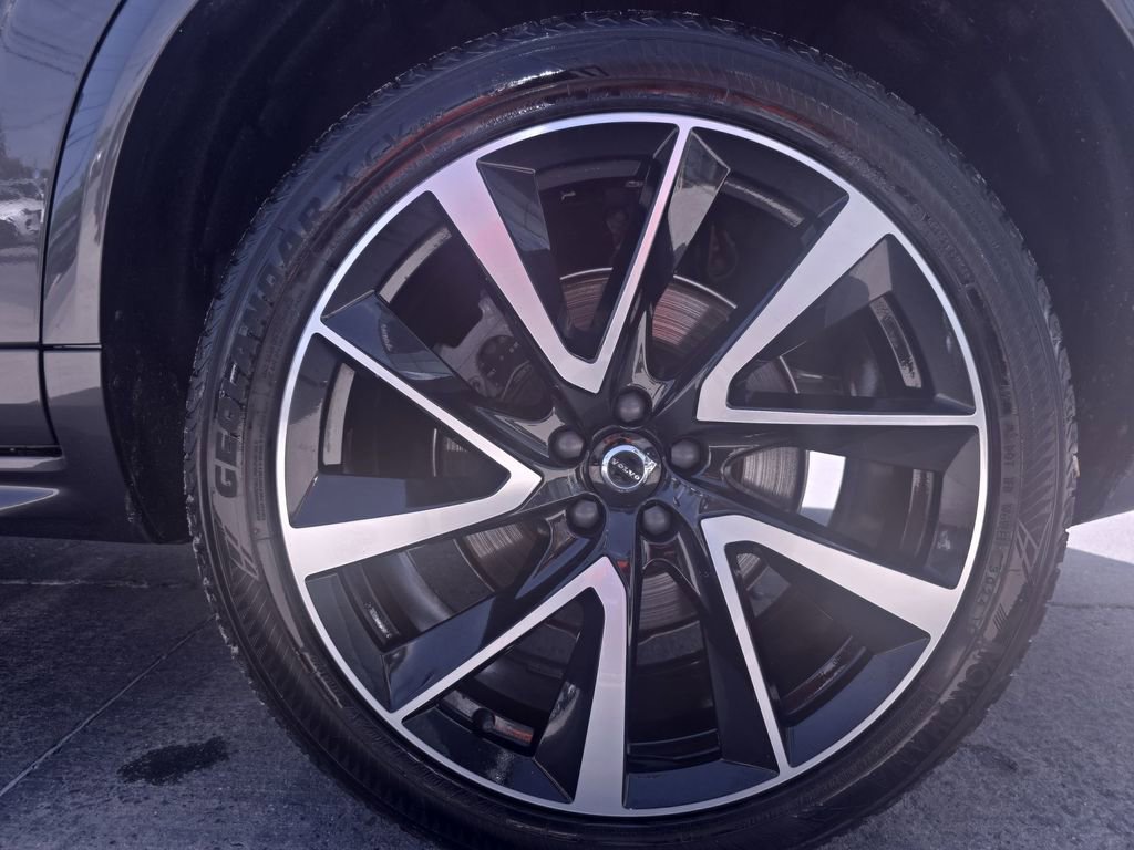 Used 2023 Volvo XC90 B6 Plus w/ Protection Package AWD/4WD image 39