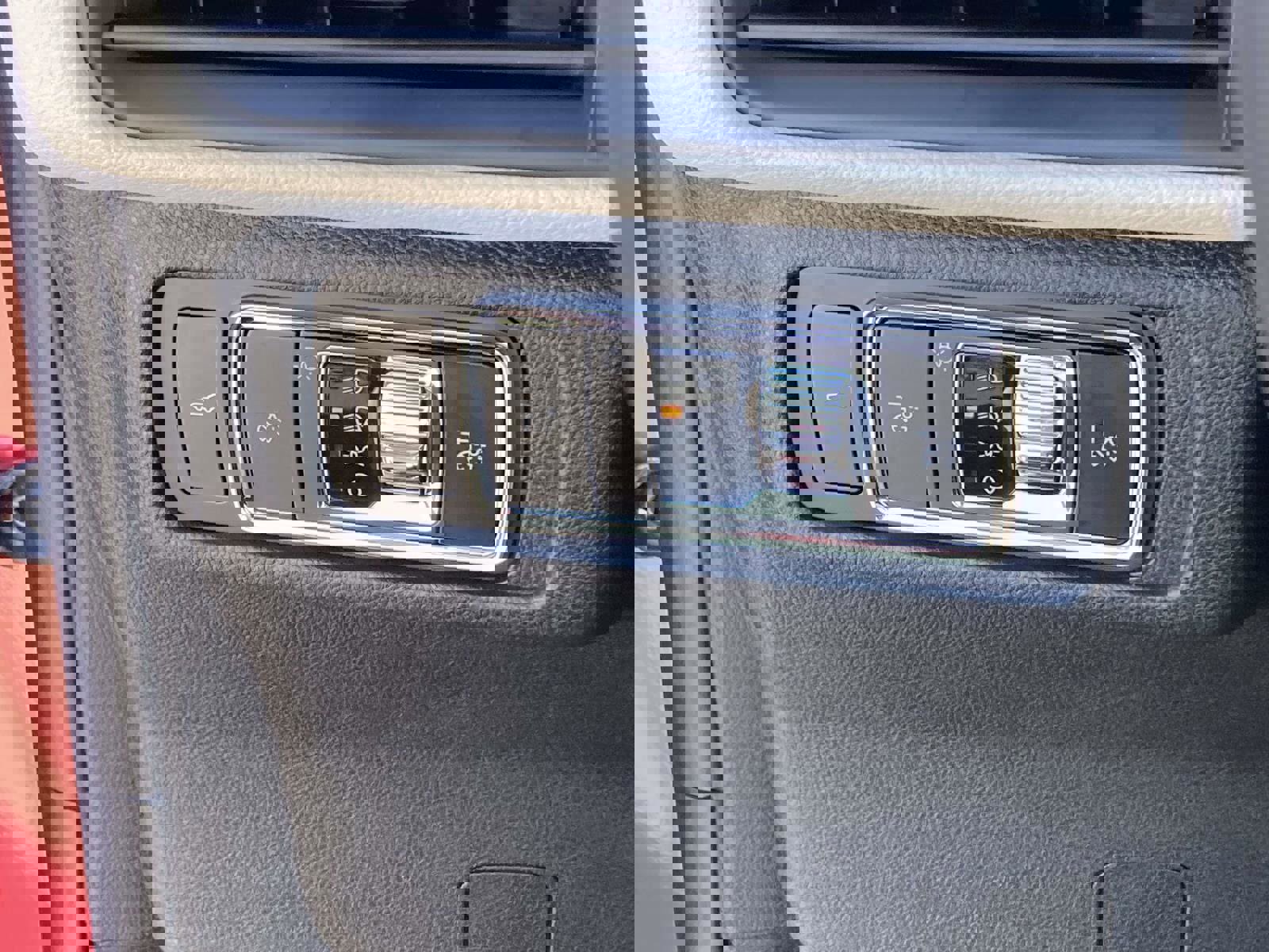 New 2025 Lincoln Corsair Reserve w/ Jet Appearance Package image 31