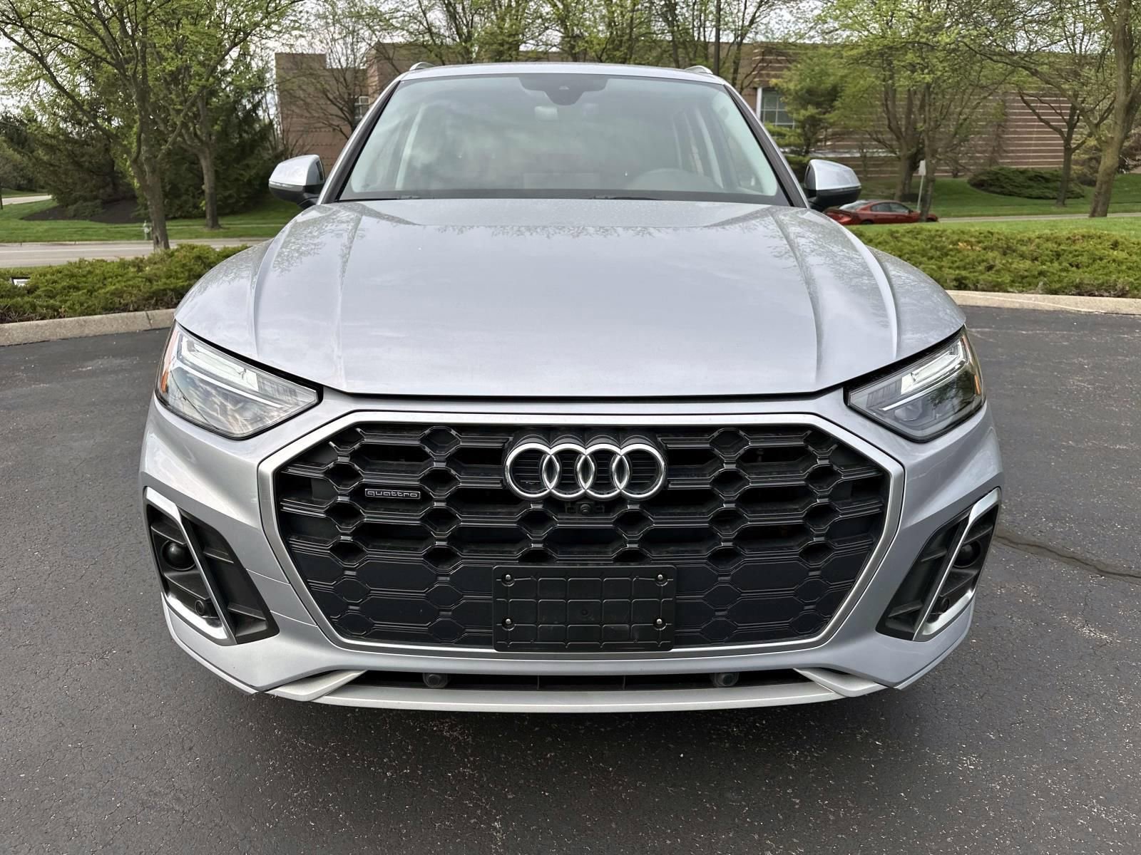 Used 2023 Audi Q5 2.0T Premium Plus w/ Premium Plus Package AWD/4WD image 2