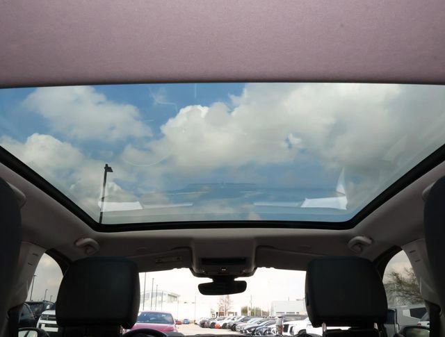 Used 2025 Land Rover Discovery Sport S AWD/4WD image 13