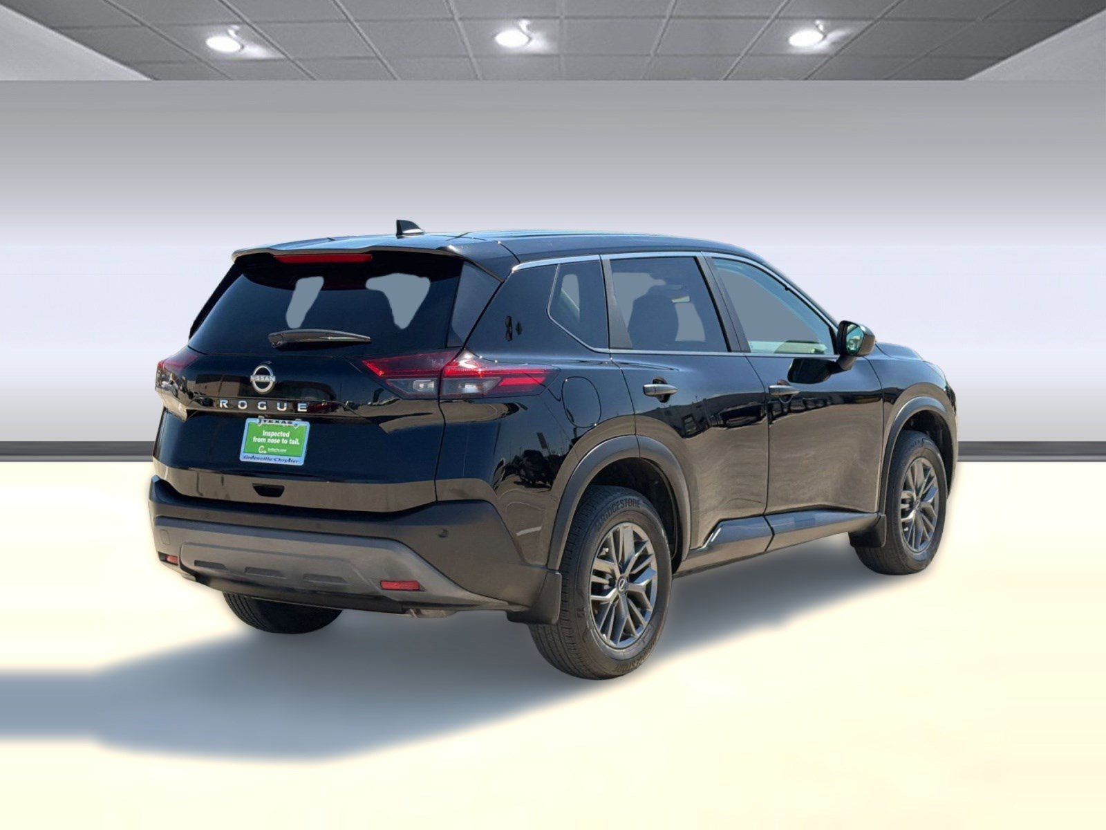 Used 2023 Nissan Rogue S image 9