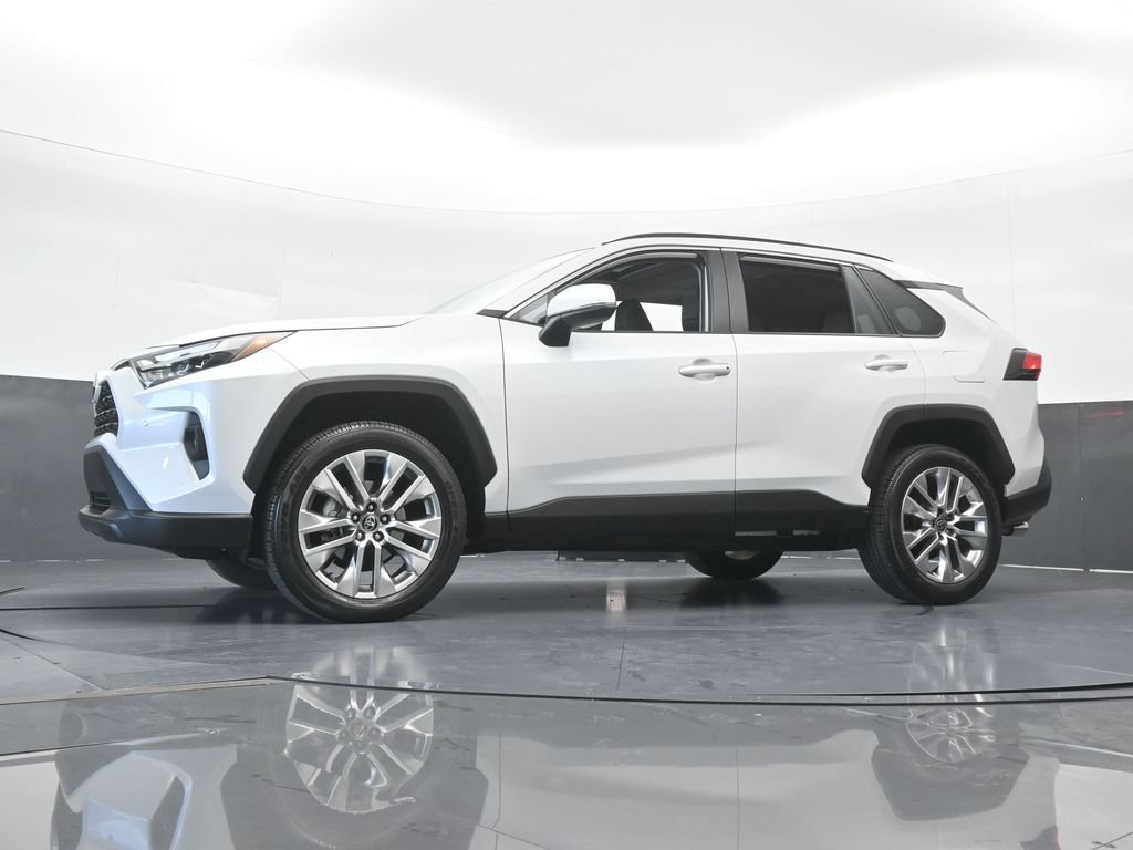 Used 2025 Toyota RAV4 XLE Premium FWD image 53