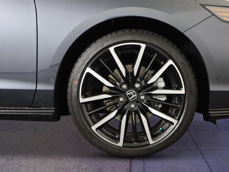 New 2025 Honda Accord Touring image 9