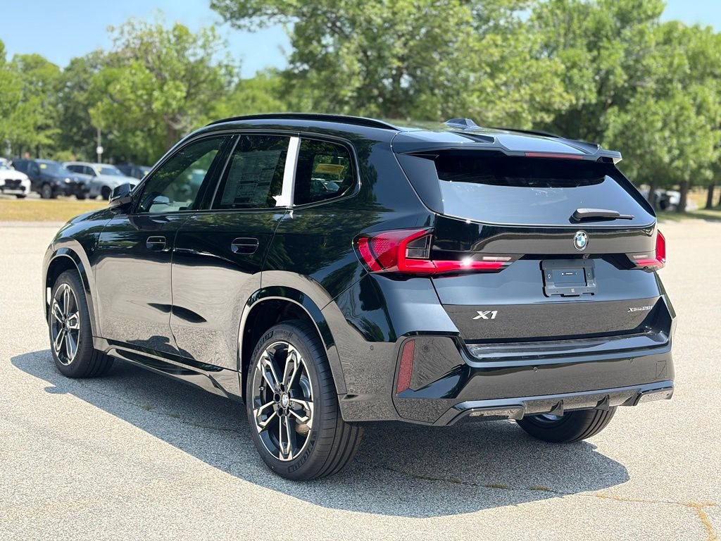 New 2026 BMW X1 xDrive28i w/ Technology Package AWD/4WD image 4