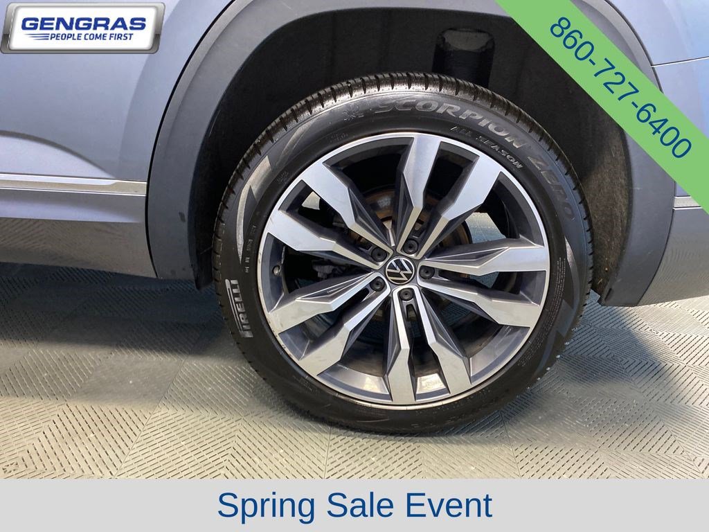 Used 2023 Volkswagen Atlas SEL Premium AWD/4WD image 34