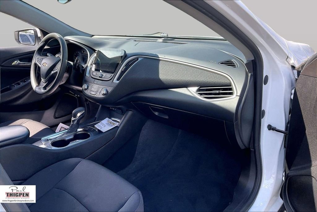 Used 2022 Chevrolet Malibu LS w/ Driver Confidence Package II FWD image 16