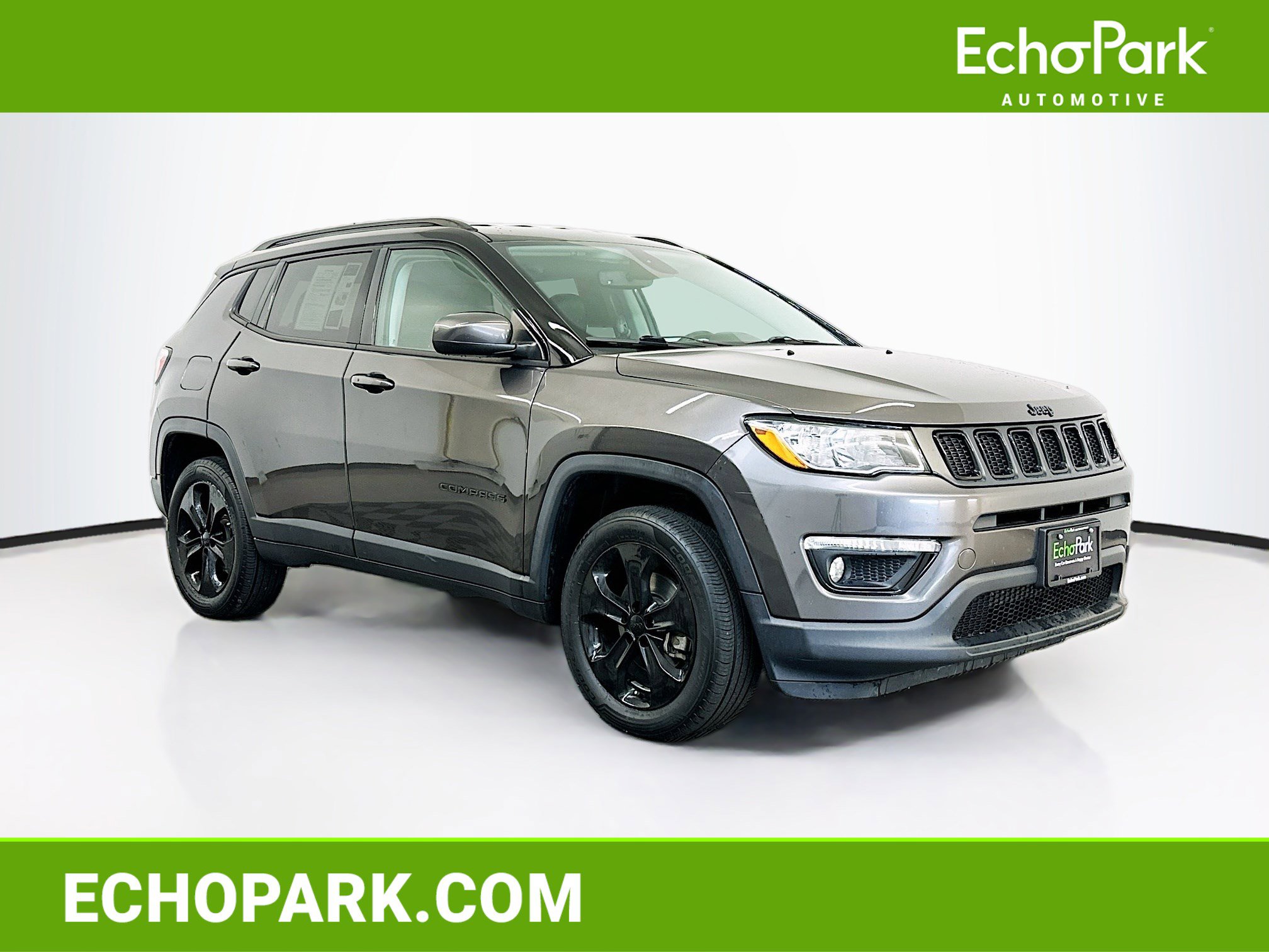 Used 2020 Jeep Compass Latitude image 1