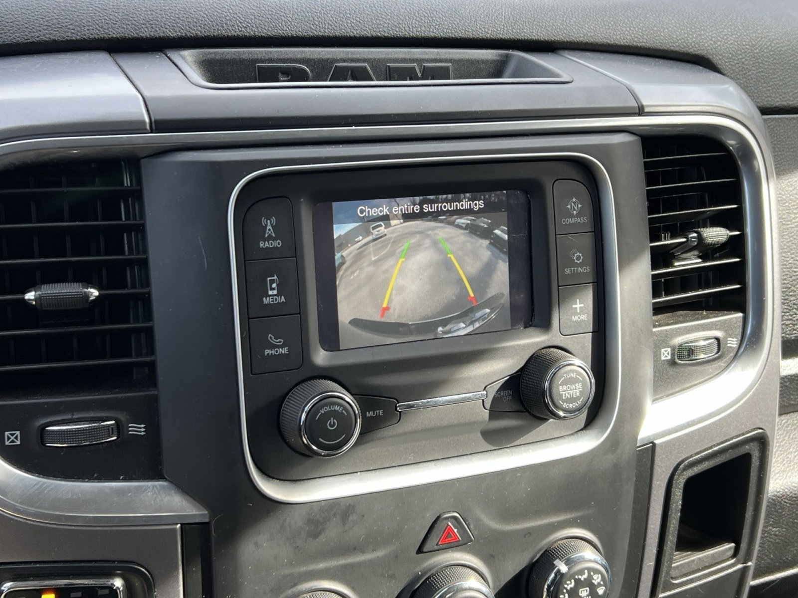 Used 2024 RAM 1500 Classic SLT image 17