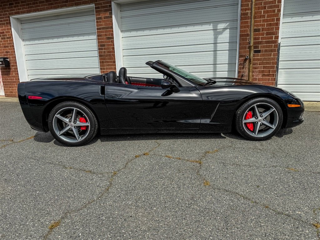 Used 2011 Chevrolet Corvette Convertible w/ Preferred Equipment Group image 38