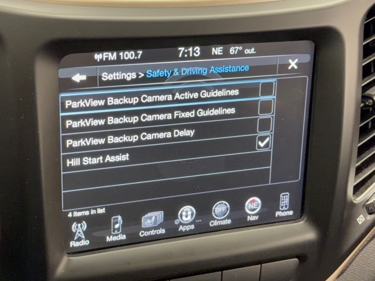 Used 2015 Jeep Cherokee Limited w/ Trailer Tow Group AWD/4WD image 32