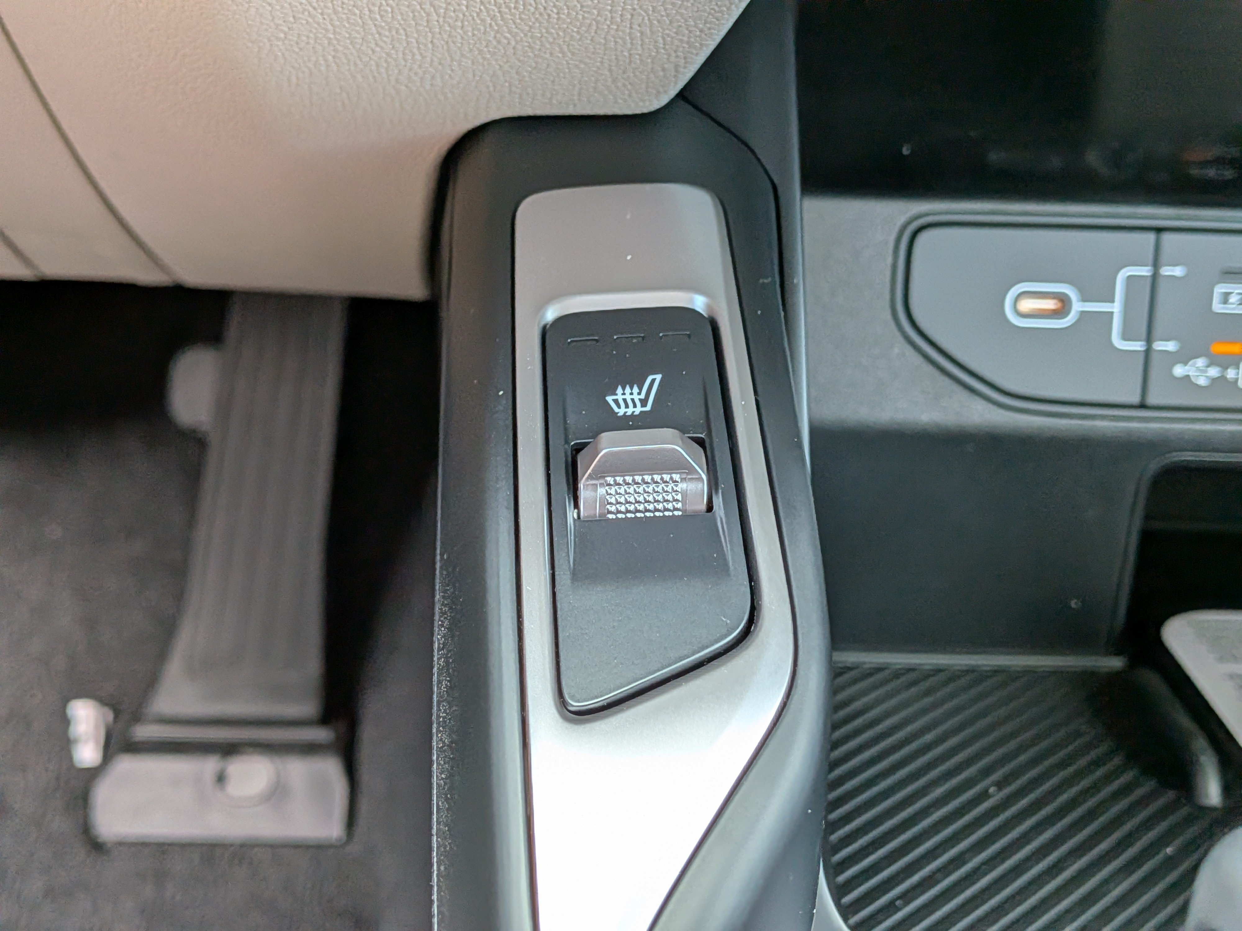 New 2026 Kia Sorento S FWD image 34