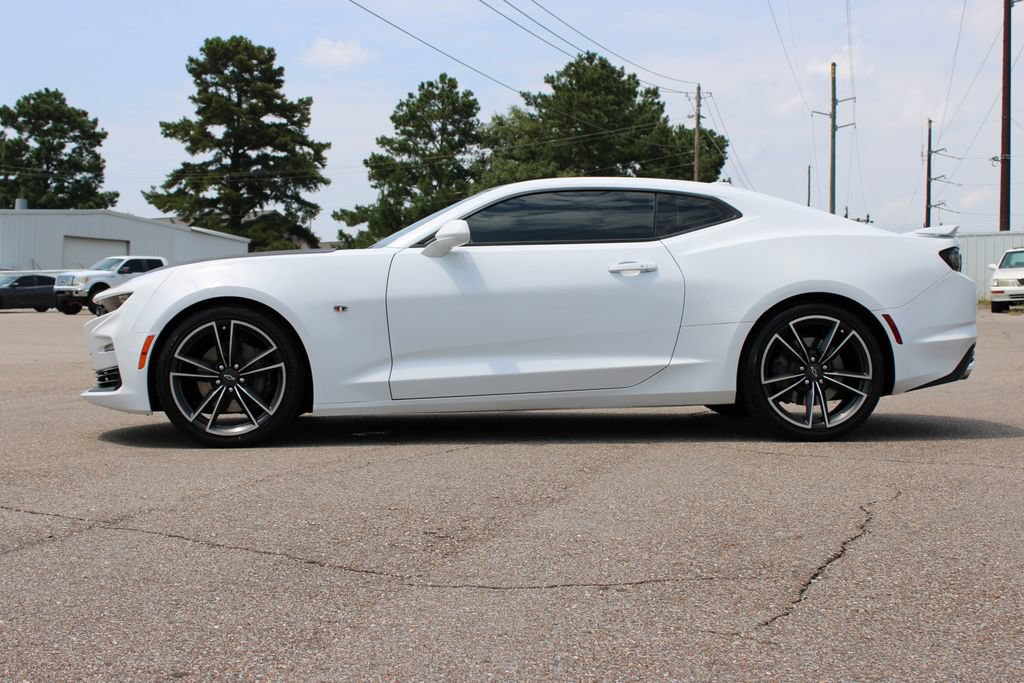 Used 2021 Chevrolet Camaro SS RWD image 3