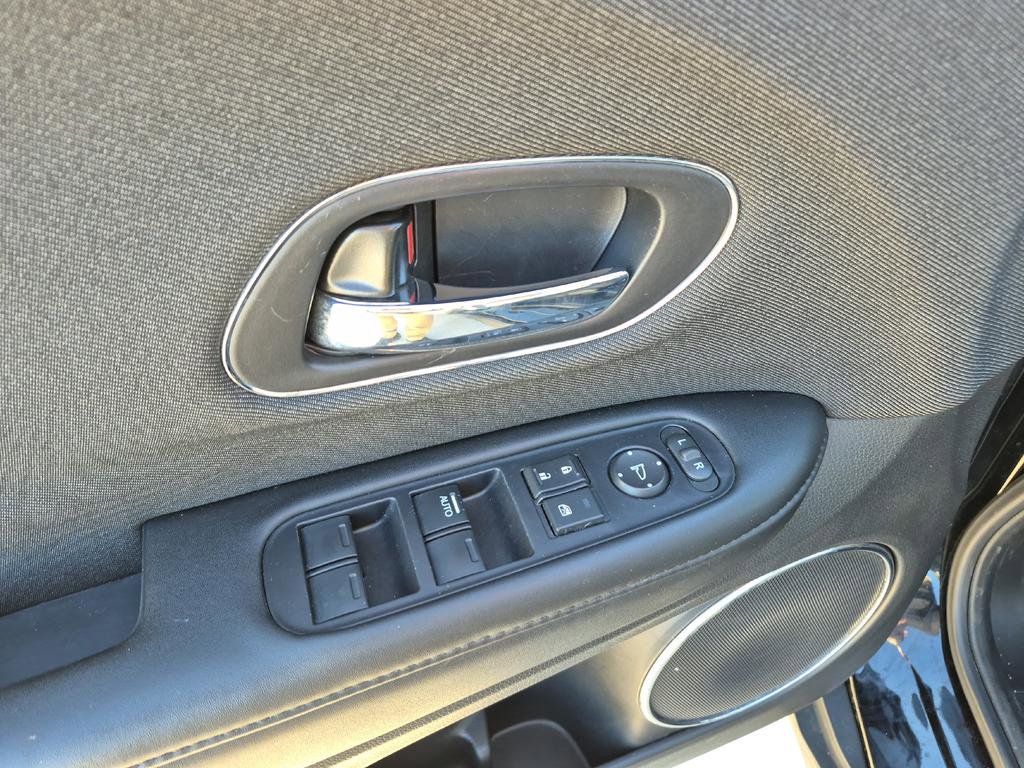 Used 2022 Honda HR-V EX image 19