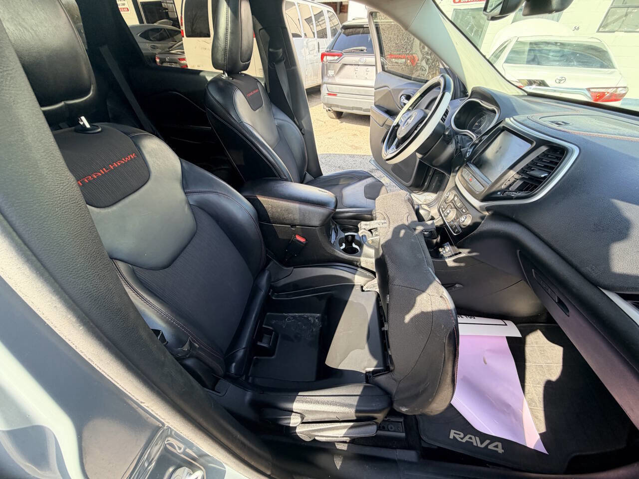 Used 2014 Jeep Cherokee Trailhawk w/ Comfort/Convenience Group image 15