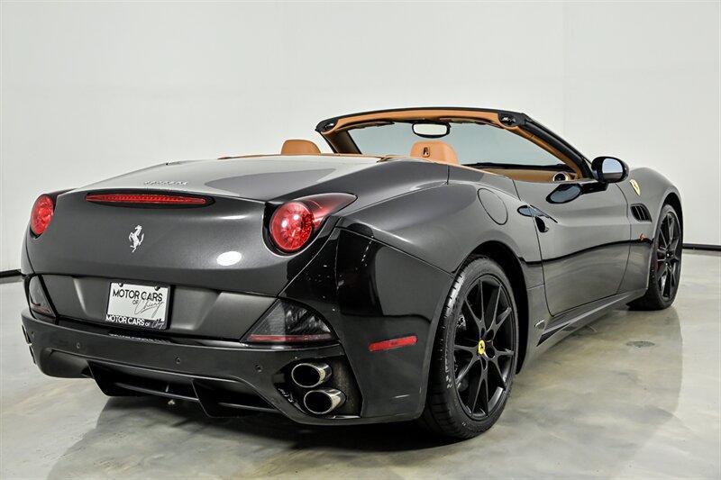 Used 2010 Ferrari California RWD image 10