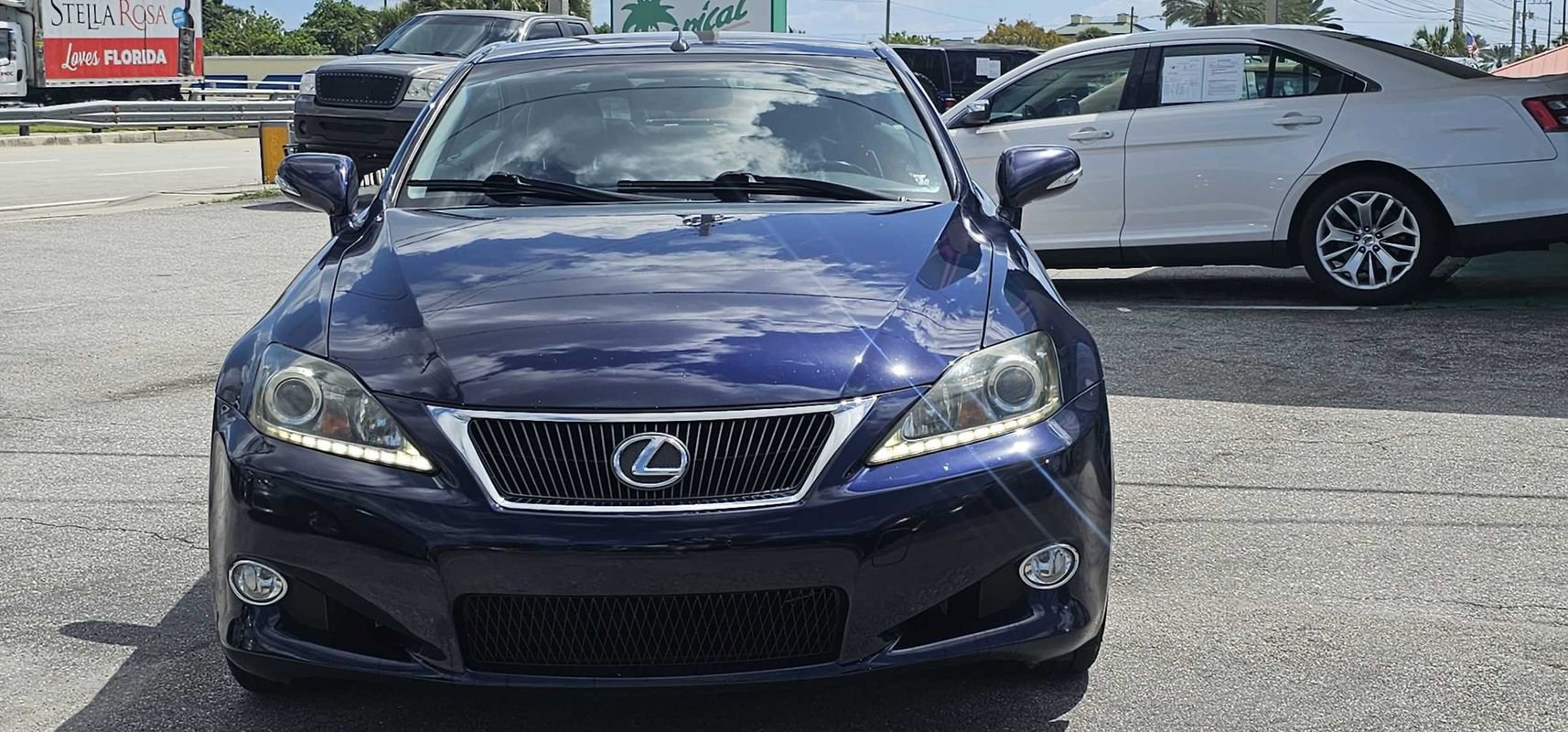 Used 2011 Lexus IS 250C RWD image 22