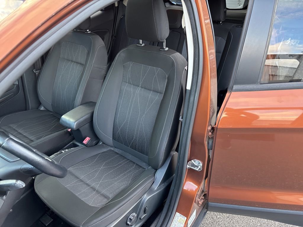 Used 2018 Ford EcoSport SE w/ SE Convenience Package FWD image 3