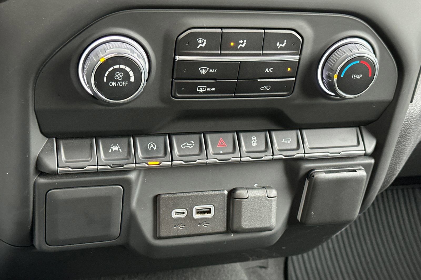 Certified 2024 Chevrolet Silverado 1500 Custom image 20