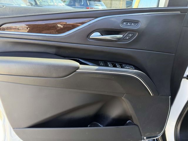 Used 2022 Cadillac Escalade ESV Sport Platinum image 17