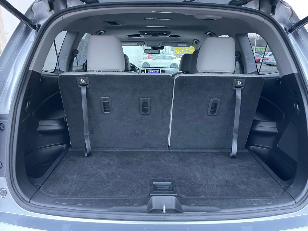 Used 2017 Honda Pilot Touring image 18