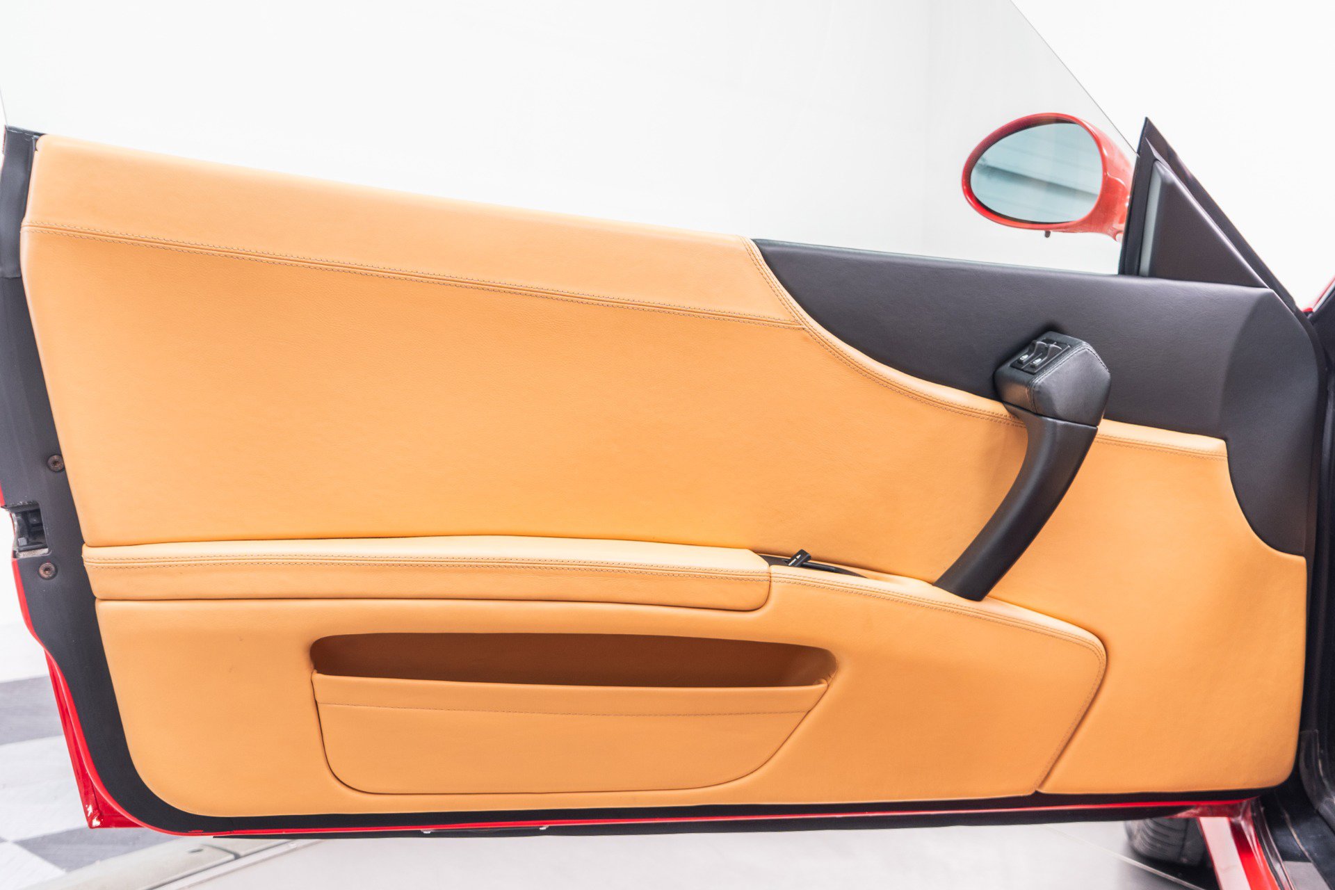 Used 2001 Ferrari 550 Maranello Coupe RWD image 40