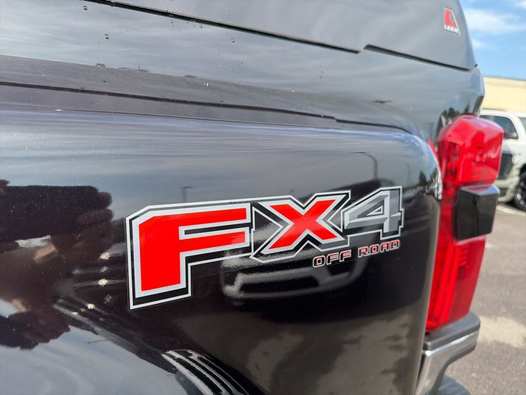 Used 2023 Ford F350 Lariat w/ FX4 Off-Road Package AWD/4WD image 53