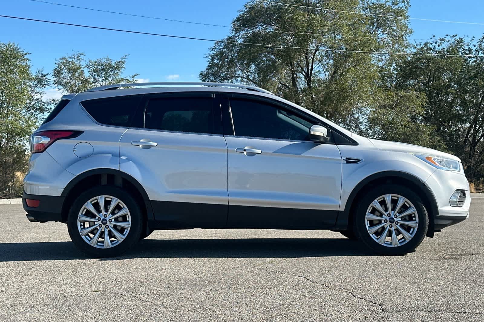 Used 2017 Ford Escape Titanium AWD/4WD image 8