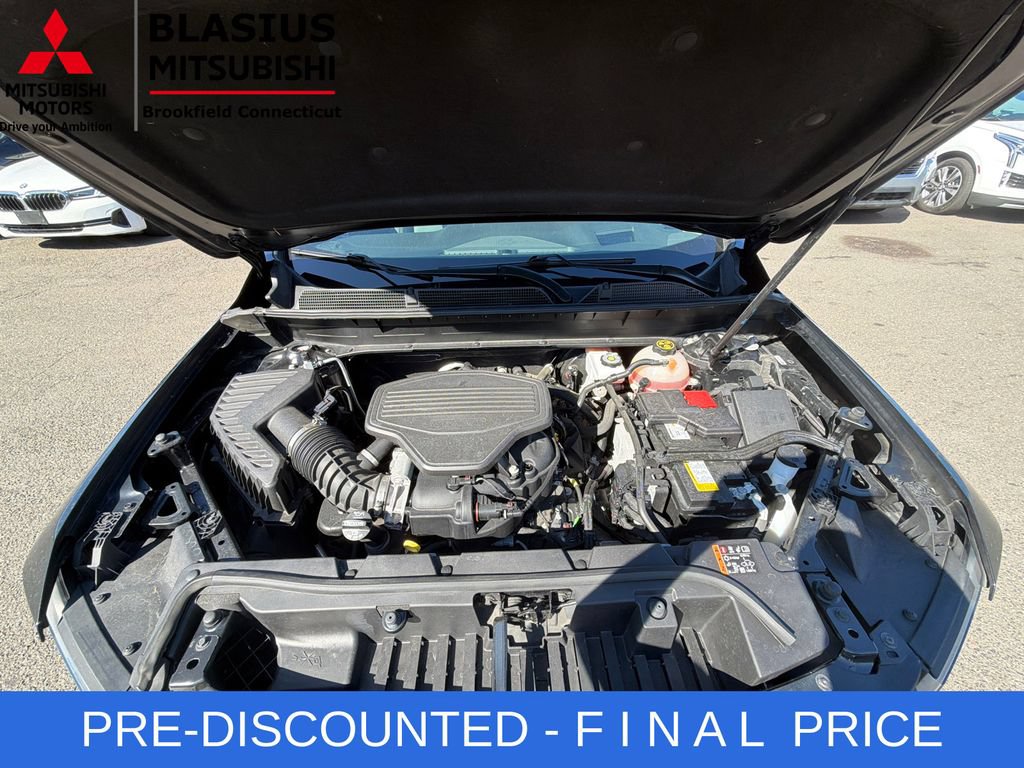 Used 2023 GMC Acadia AT4 w/ GMC Pro Grade Package AWD/4WD image 45