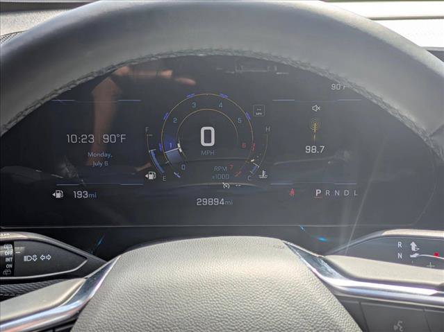 Used 2025 Chevrolet Equinox LT w/ Safety and Technology Package FWD image 11