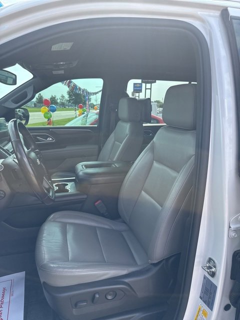 Used 2021 Chevrolet Suburban LT w/ LT Signature Package image 14