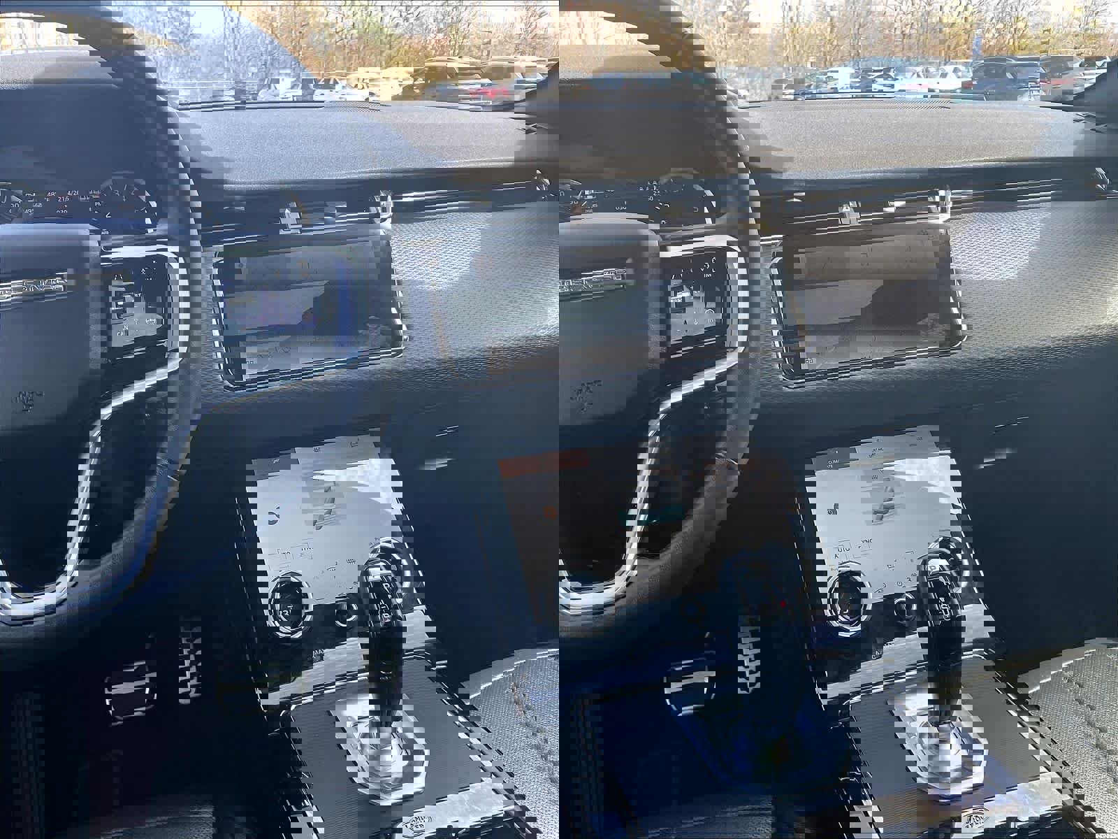 Used 2023 Land Rover Range Rover Evoque R-Dynamic S image 18