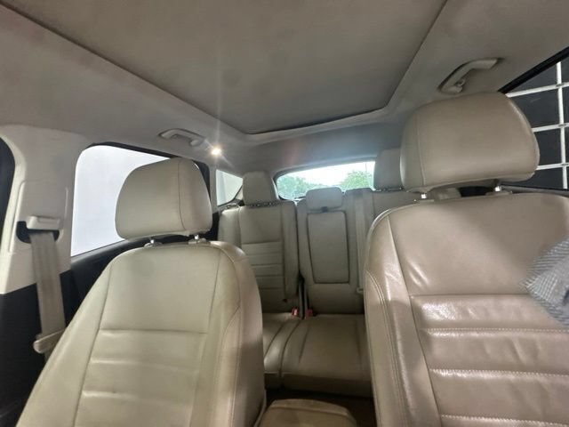 Used 2015 Ford Escape Titanium FWD image 16